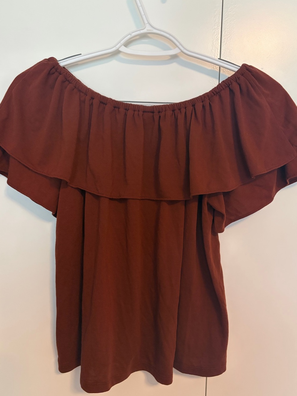 UNIQLO Off-Shoulder Ruffle Top - Picture 4 of 5
